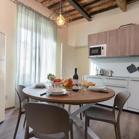 Casa Cabernet * Lucca